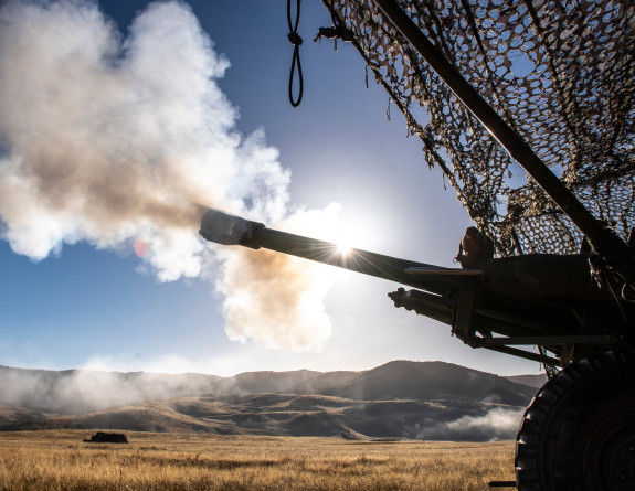 L119 105mm Light gun is fired in a training area 